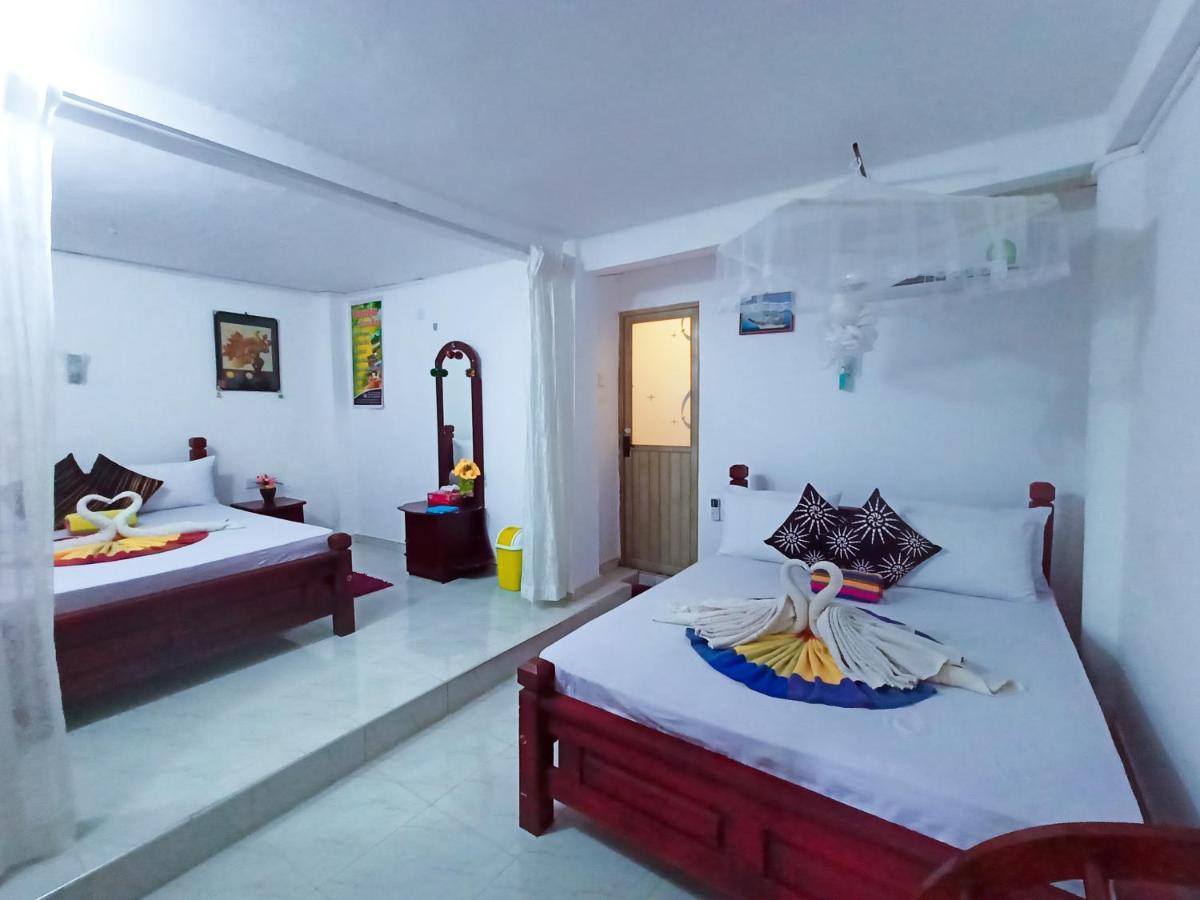 Sigiri Tarushan Home Stay Сигирия Экстерьер фото
