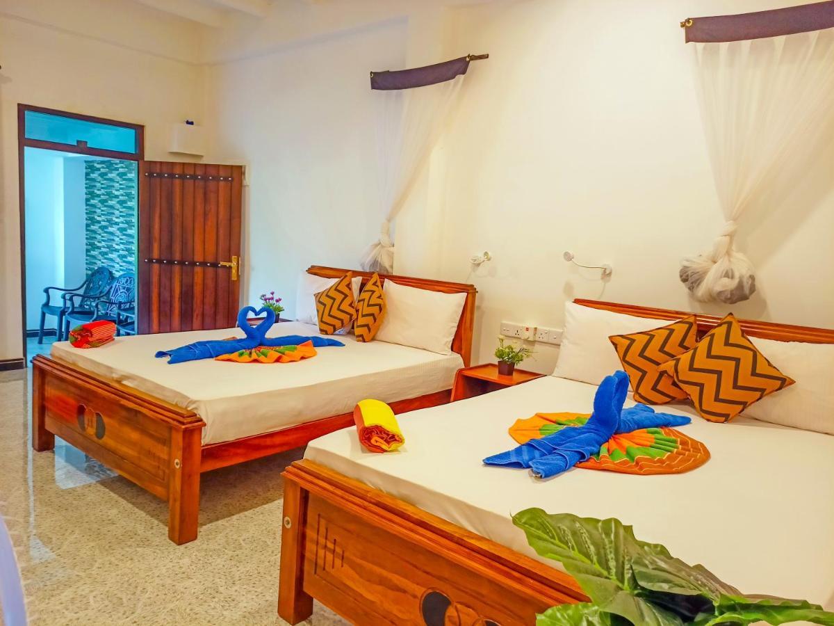 Sigiri Tarushan Home Stay Сигирия Экстерьер фото